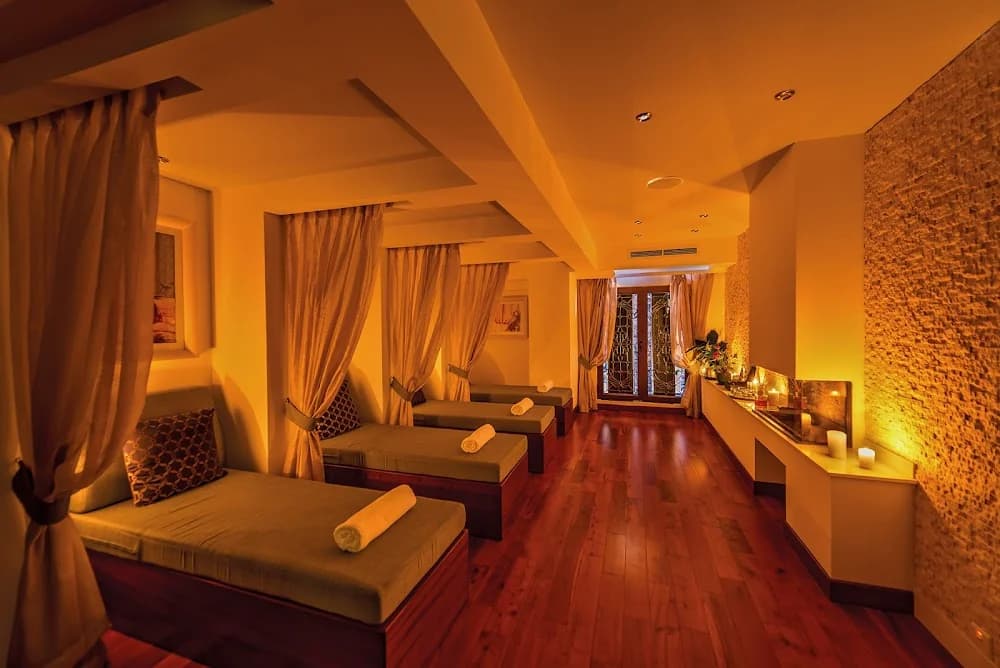 Grand Hotel Elemis Spa — Mgarr, Malta